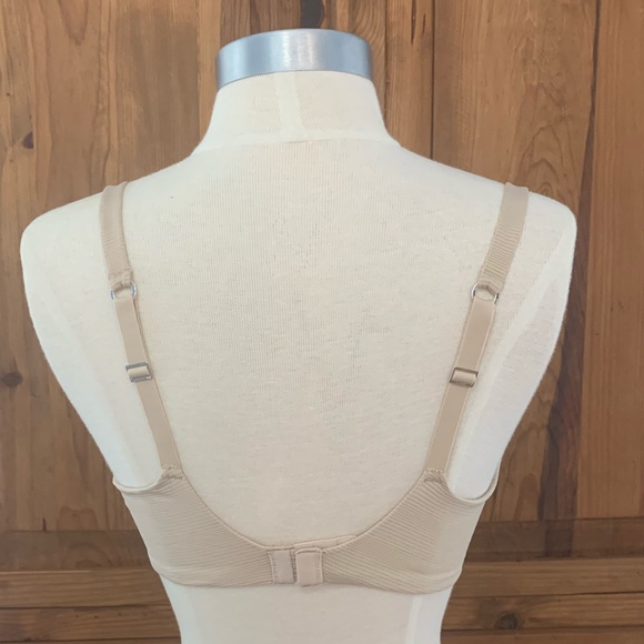 Hanes padded bra - Picture 3 of 5